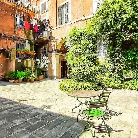 Casa Del Moro - Romantic Loft In Trastevere 펜션 *