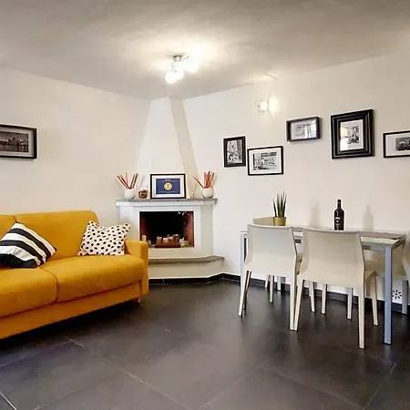 Casa Del Moro - Romantic Loft In Trastevere Tatil Evi Roma