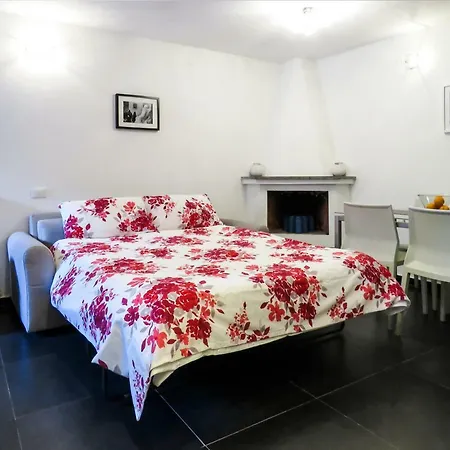 Casa Del Moro - Romantic Loft In Trastevere Tatil Evi Roma